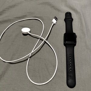 Apple Watch Series 3 Black with Charger
